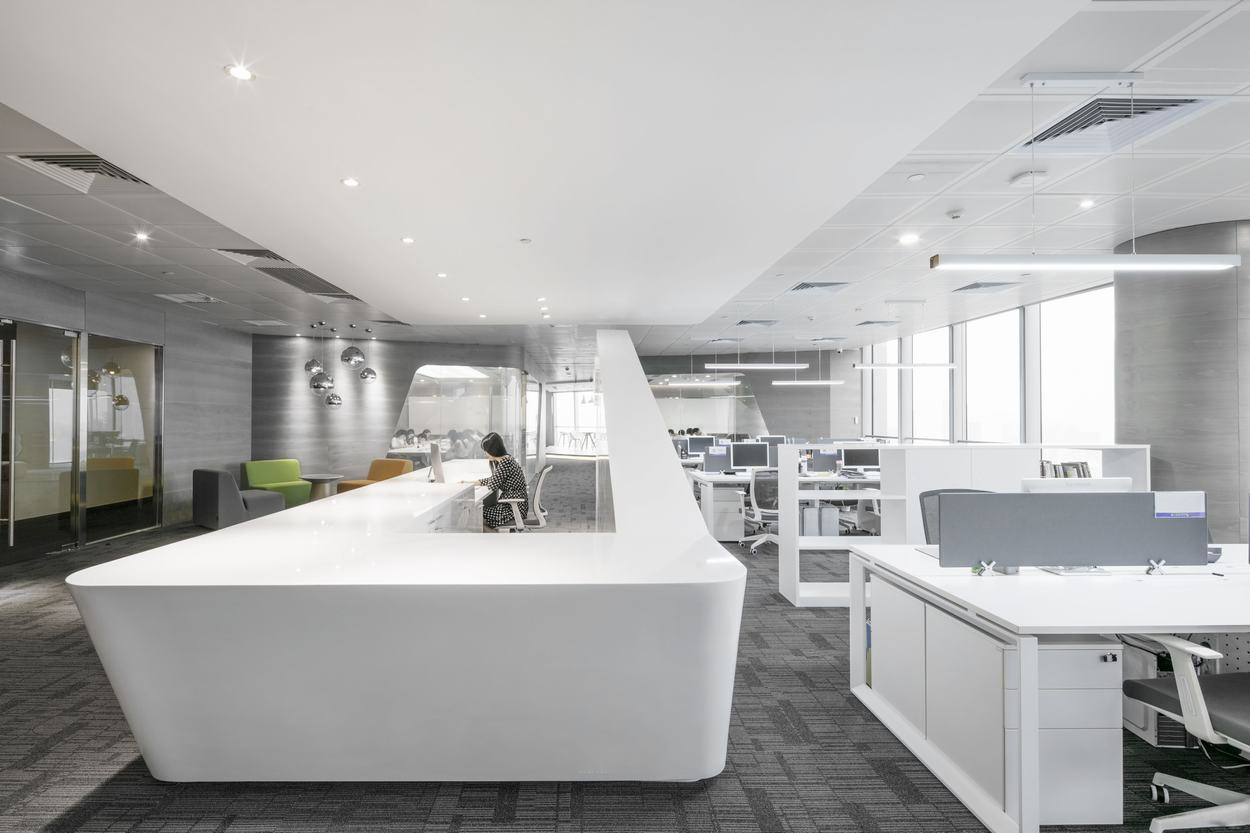 未来办公新趋势：智能管理+个性化服务